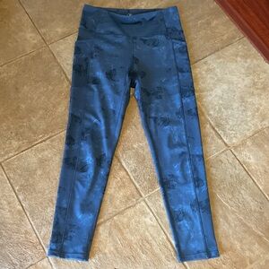 Body Glove Navy patterned Leggings with side pockets size large